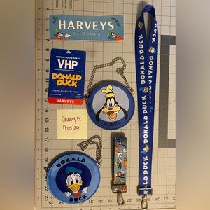 Harveys Goofy and Donald Duck cng coin purse lanyard Set - Blue and Yellow